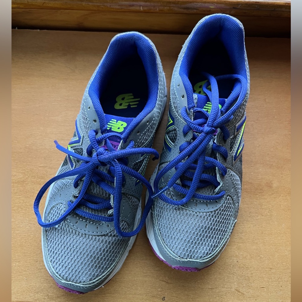 New Balance Sneakers, 450v3, size 6, like New!